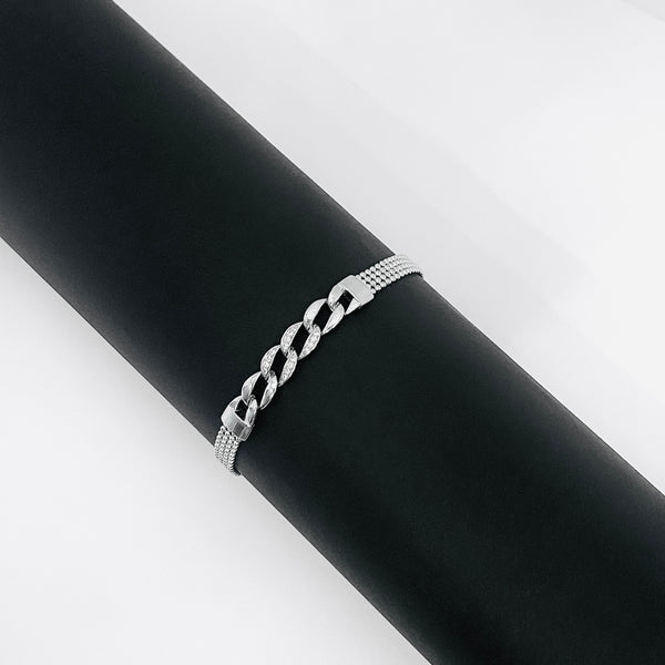 Bold Chain-Link Mesh Bracelet with Adjustable Fit