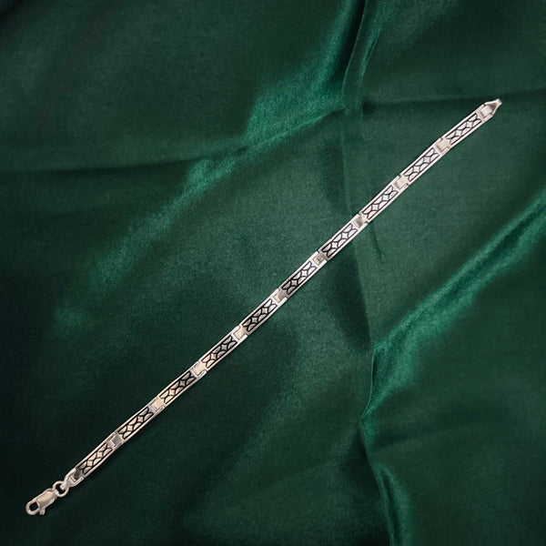 Antique Pattern Link Bracelet