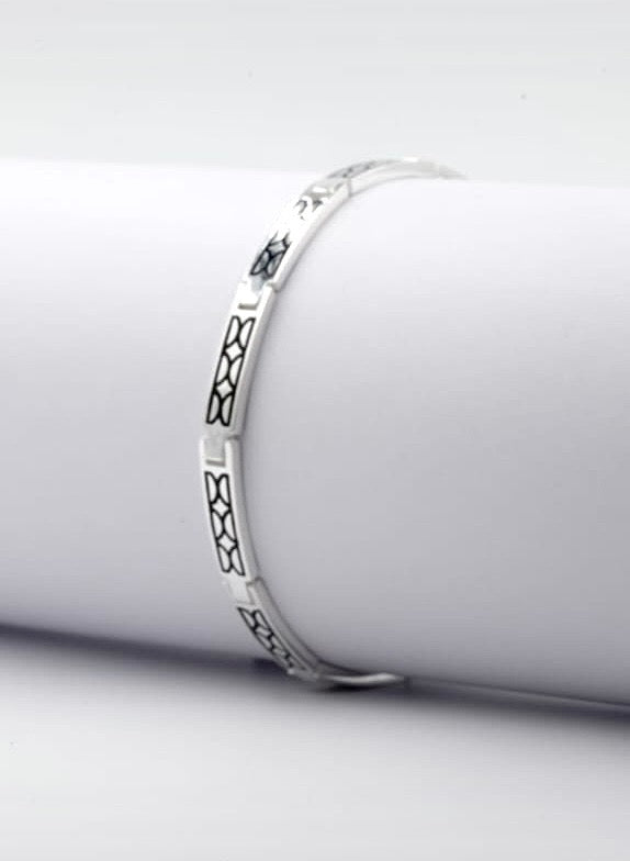 Antique Pattern Link Bracelet