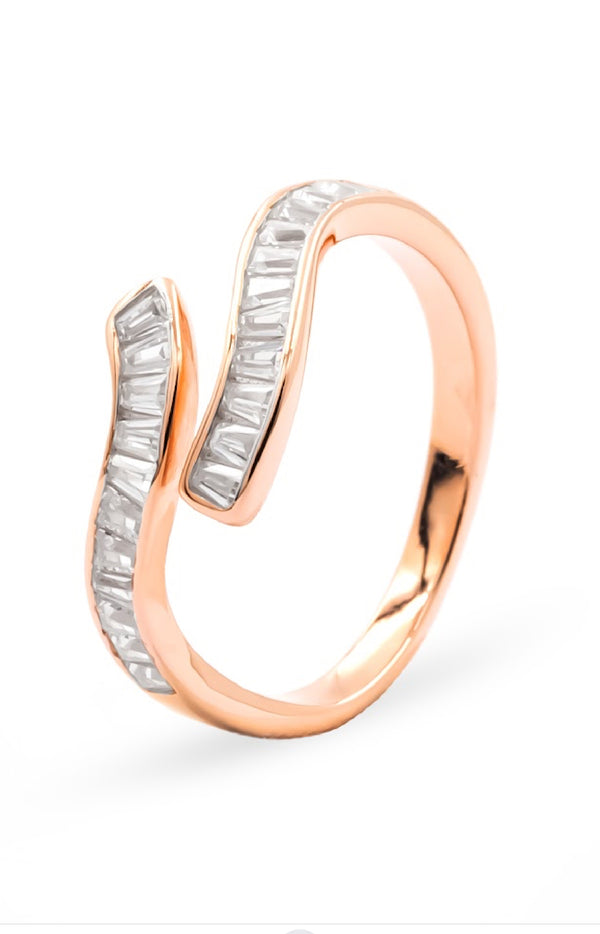 Baguette Diamonds Wave Ring