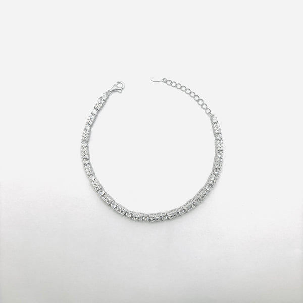 Elegant Tennis Bracelet with Adjustable Fit